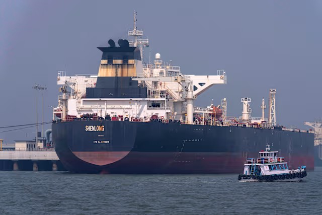 Práce na tankeru, oil, chemical & product